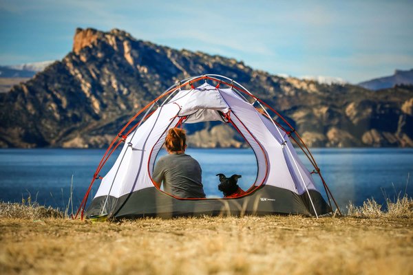 Comment organiser un itinéraire de camping pour explorer les fjords de Norvège?